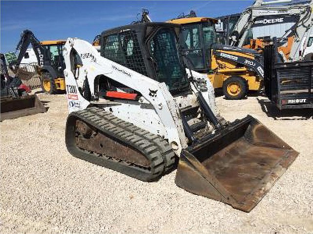 2010 BOBCAT T300 Photo