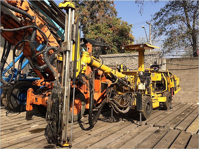96 ATLAS COPCO SIMBA H157
