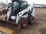 2011 BOBCAT S750 Photo #2