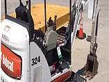 2010 BOBCAT 324 Photo #3