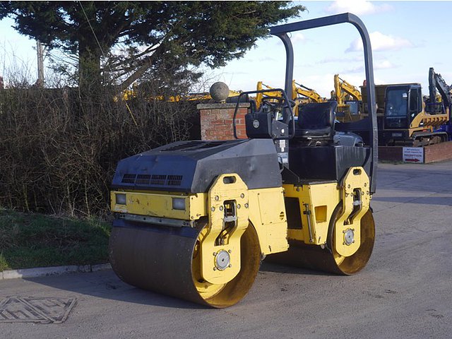 2002 BOMAG BW125ADH Photo