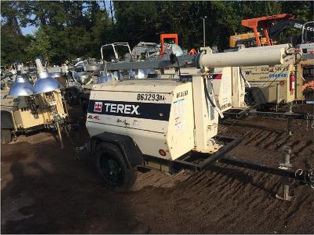 2011 AMIDA AL4000 Photo