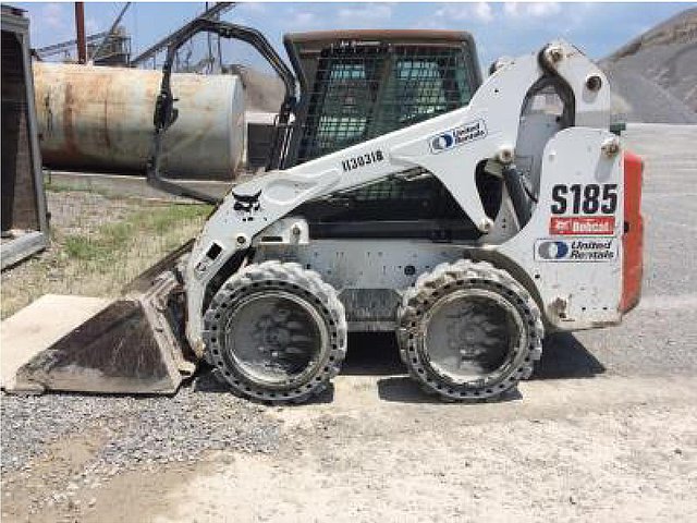 09 BOBCAT S185
