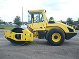 2015 BOMAG BW213DI-4 Photo #2