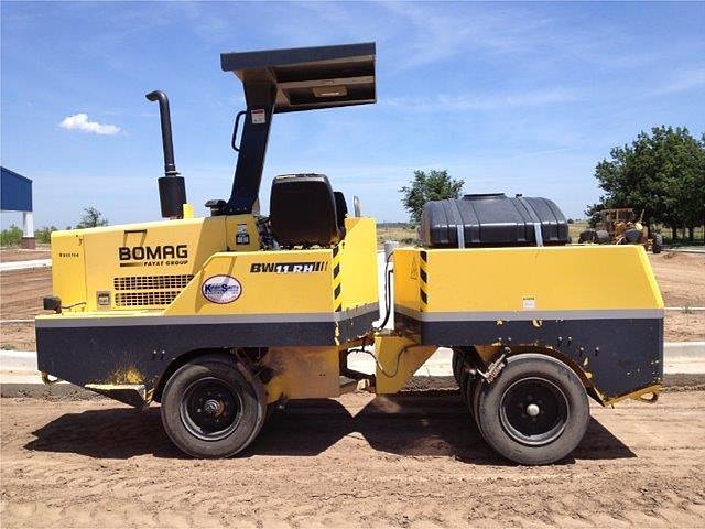 2010 BOMAG BW11RH Photo