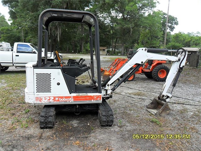 1999 BOBCAT 322 Photo
