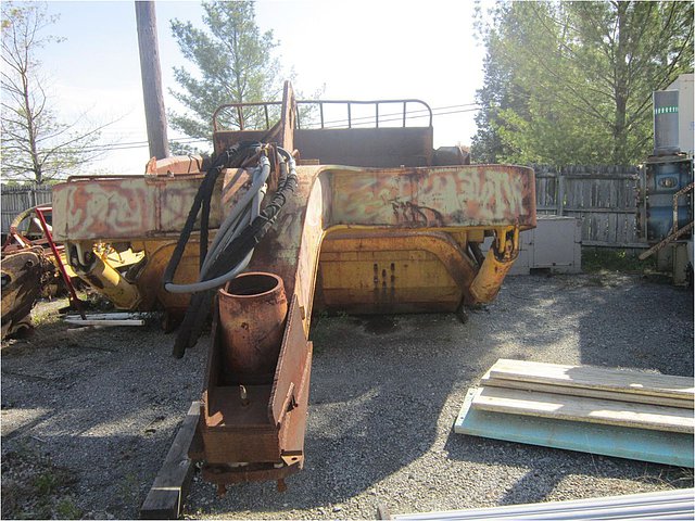 ALLIS CHALMERS TS260 Photo