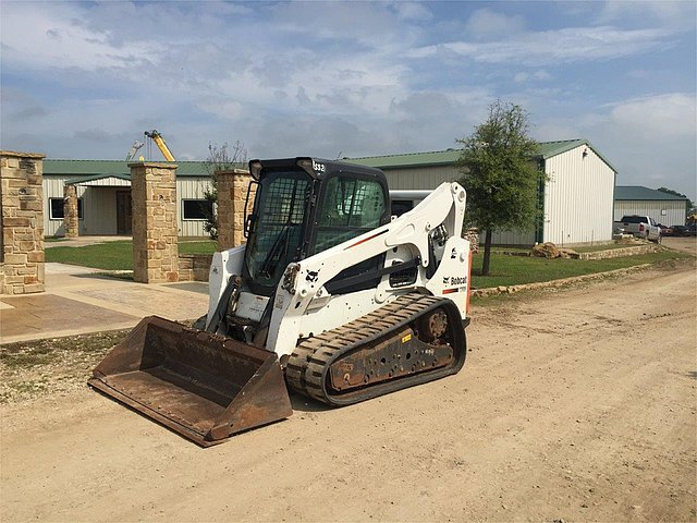 2011 BOBCAT T750 Photo