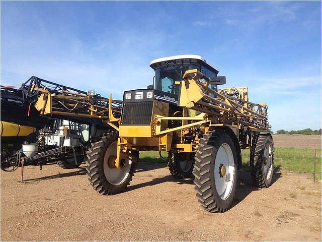 2000 AG CHEM ROGATOR 854 Photo