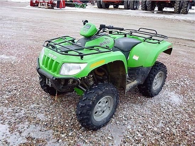 2010 ARCTIC CAT 700 Photo