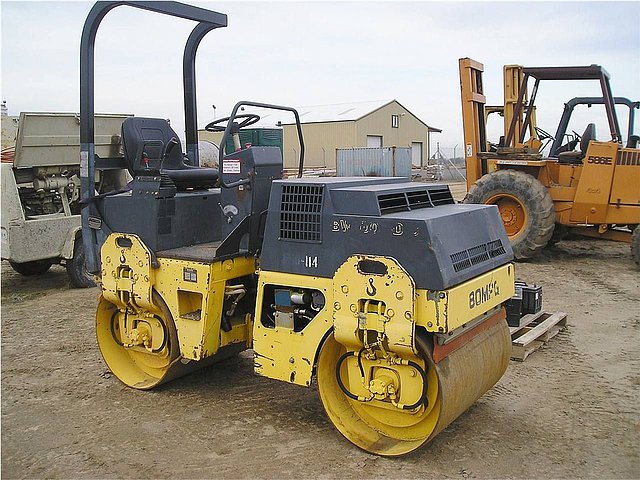 BOMAG BW100AD-3 Photo
