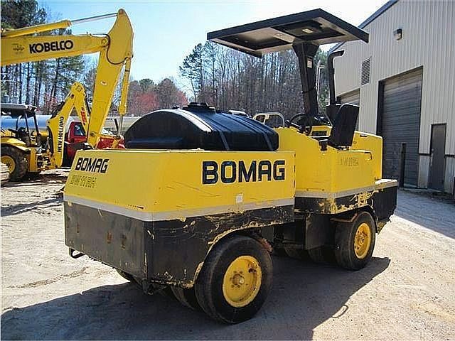 2006 BOMAG BW11RH Photo