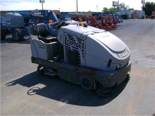 2010 ADVANCE CAPTOR 4800 Photo