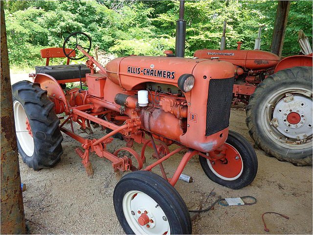 ALLIS CHALMERS B Photo