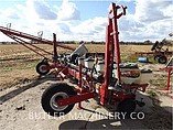 09 AGCO WHITE WP8708