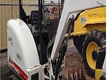 2010 BOBCAT 325 Photo #2