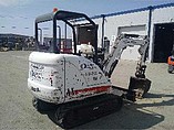 2010 BOBCAT 325 Photo #3