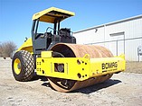 12 BOMAG BW211D