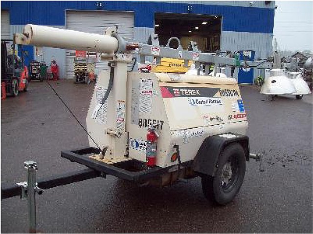 2011 AMIDA AL4000 Photo
