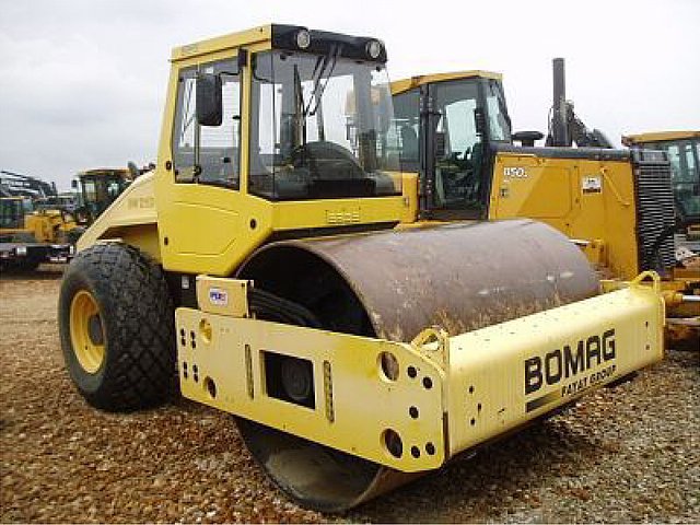 2009 BOMAG BW211 Photo