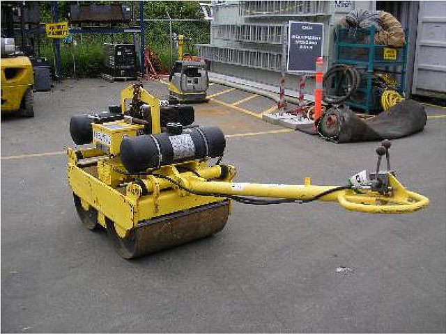 2010 BOMAG BW75S-2 Photo