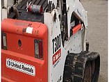 2010 BOBCAT T300 Photo #2