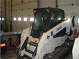 2010 BOBCAT T300 Photo #3