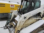 2010 BOBCAT T300 Photo #2