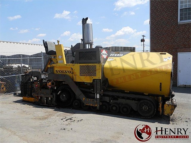2001 BLAW KNOX PF4410 Photo