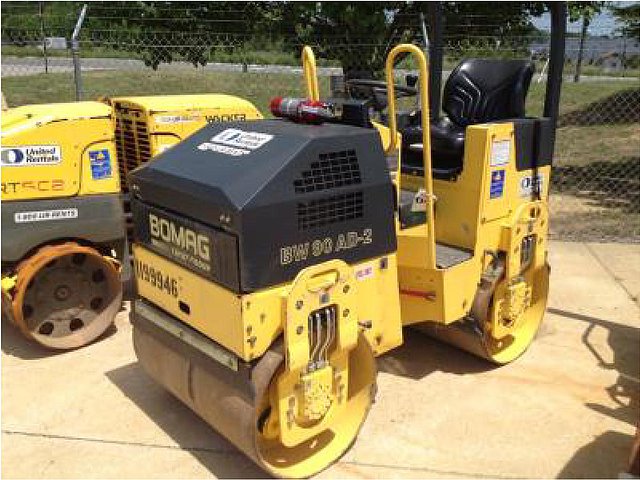2011 BOMAG BW90AD-2 Photo