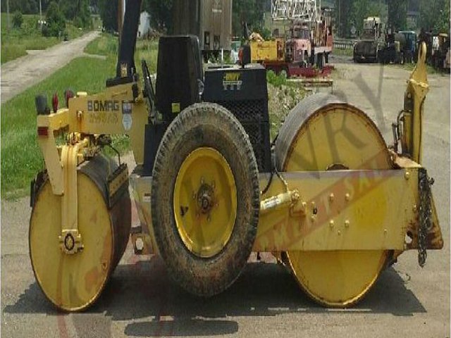 2002 BOMAG BW5AS Photo