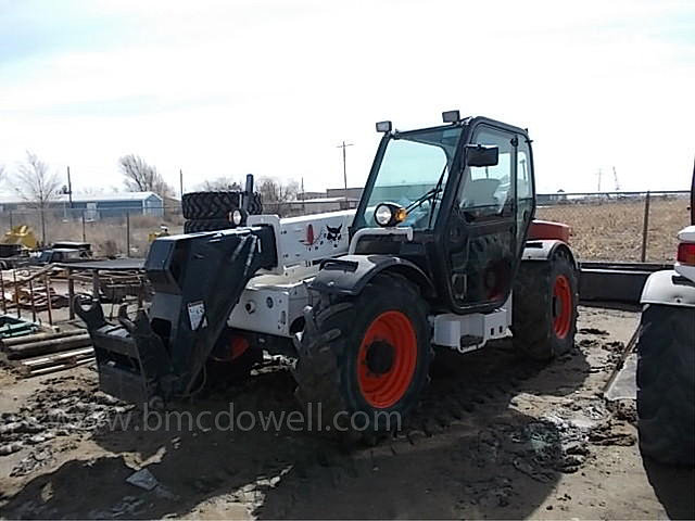 2010 BOBCAT V723 Photo