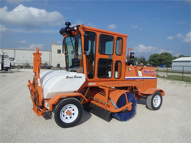 2014 BROCE KR350 Photo
