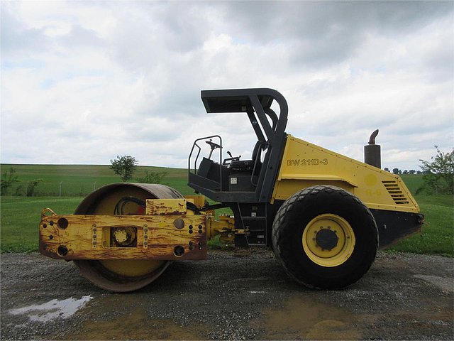 2006 BOMAG BW211D-3 Photo