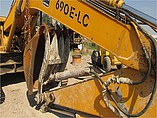 JOHN DEERE 690E LC Photo #3