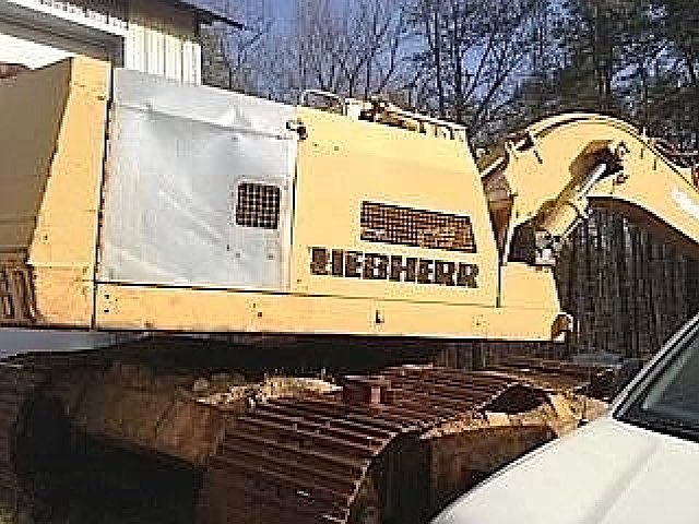 LIEBHERR R942 LC Photo