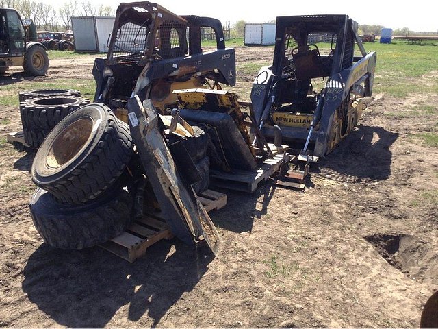 06 NEW HOLLAND L185