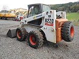 2002 BOBCAT A220 Photo #4