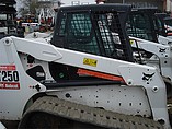 2010 BOBCAT T250 Photo #5