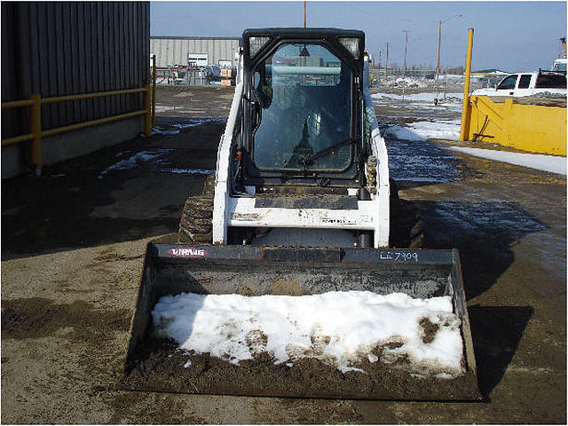 2004 BOBCAT S185 Photo