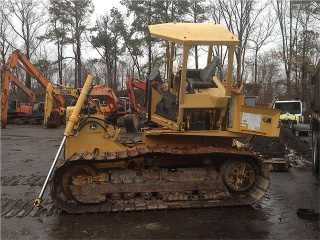 JOHN DEERE 750C LGP