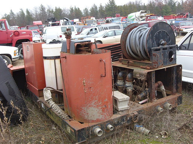 DITCH WITCH FLUID PAC 85