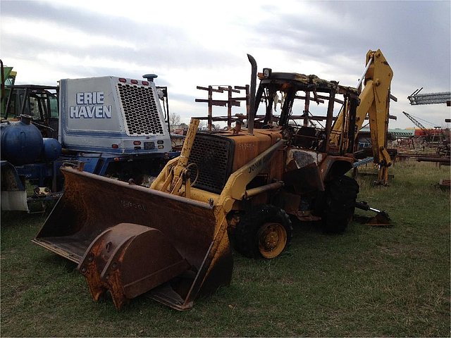 1988 JOHN DEERE 310C Photo