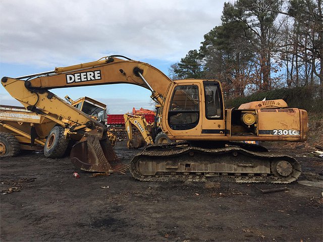 JOHN DEERE 230 LC Photo