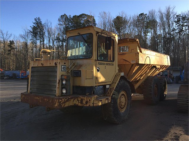 CATERPILLAR D350C Photo
