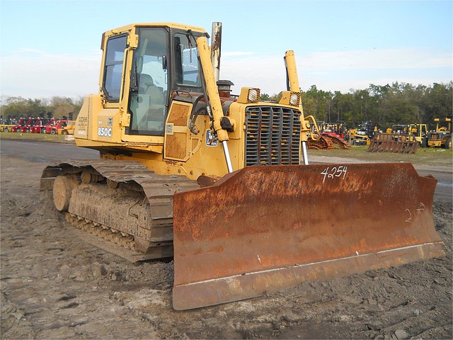 2004 JOHN DEERE 850C WT II Photo