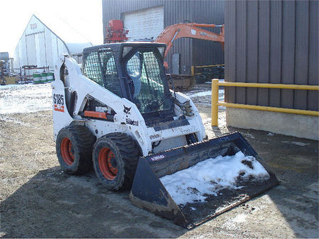 2004 BOBCAT S185 Photo