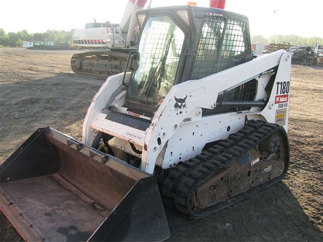 2010 BOBCAT T180 Photo