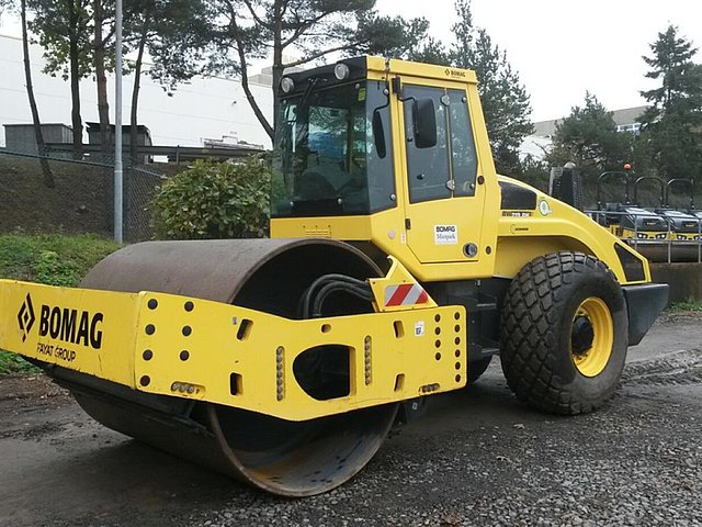 2013 BOMAG BW219DH-4I Photo