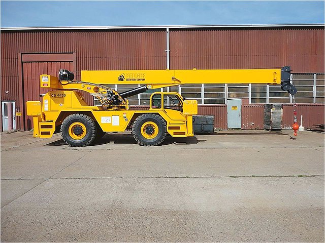 15 BADGER CD4430